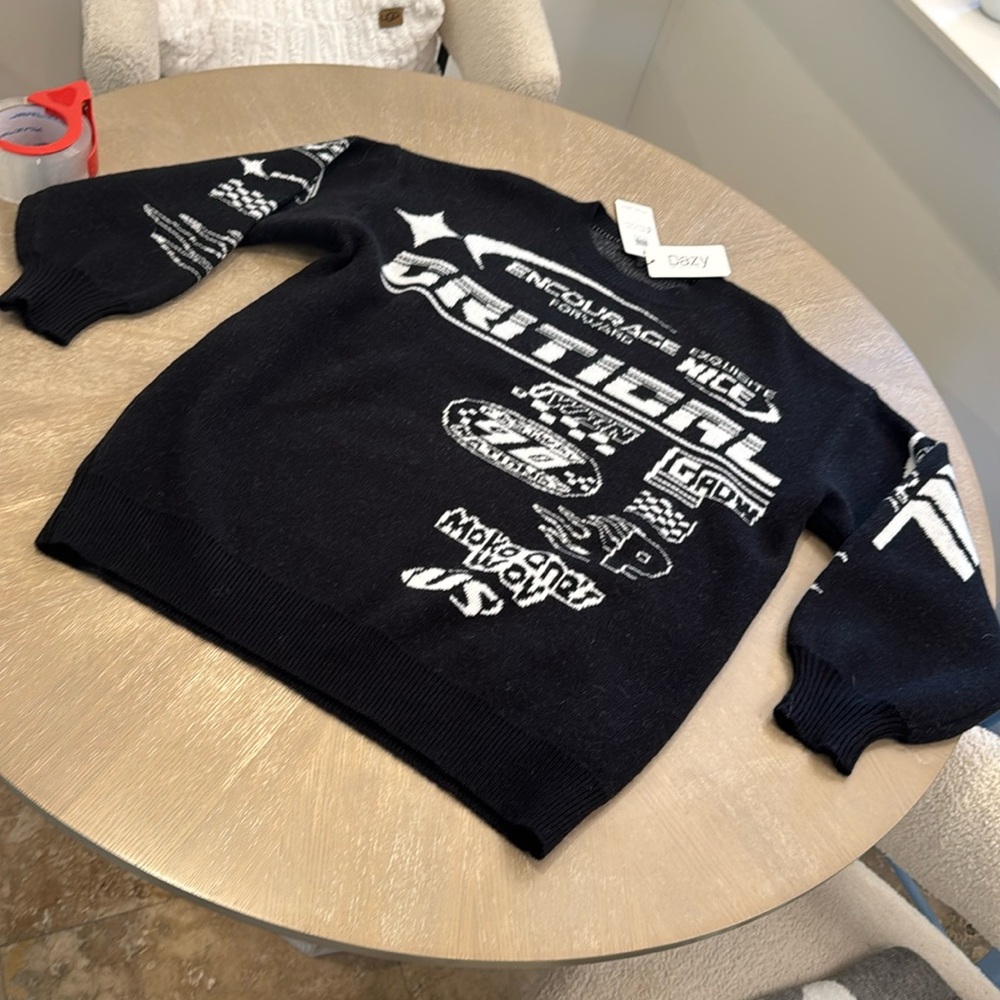 NWT! DAZY Pullover Top racing street wear Style Size S oversized!  so cool!